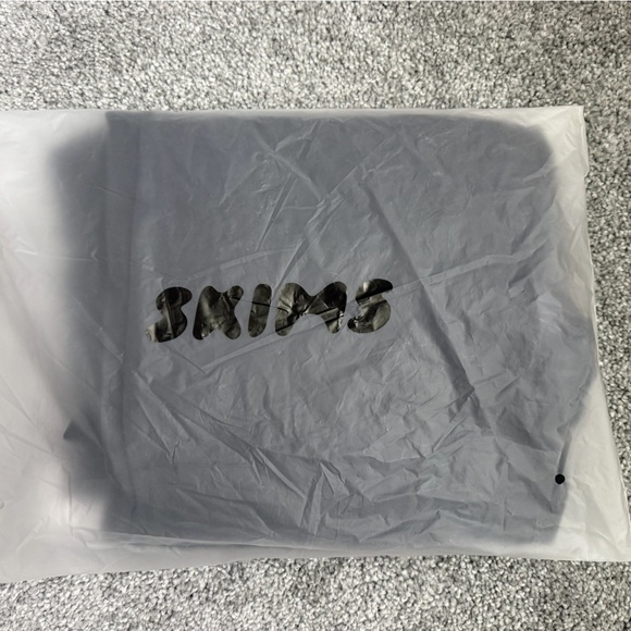 SKIMS Pants - SKIMS Boyfriend Relaxed Fit Loose Straight Leg Pants Black Onyx Women’s XS NWT